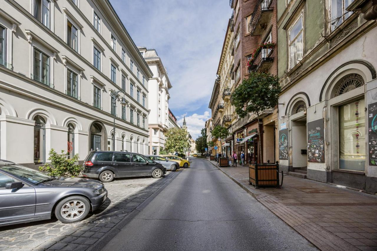 Cozy&Stylish Apartment In The Ruin Bar Area Budapest Exterior photo